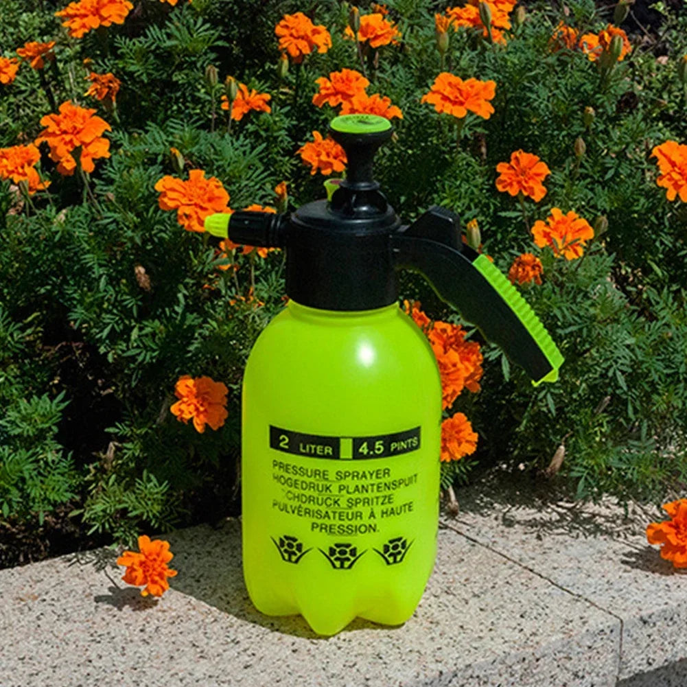 Garden Sprayer Bottle Hydraulic Pressure 2L Household Sprayer